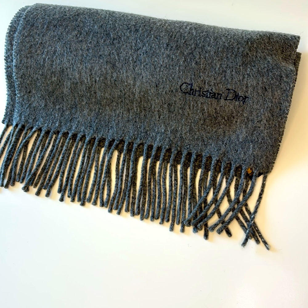 Christian Dior | Vintage Gray Cashmere Scarf unisex - Picture 2 of 7